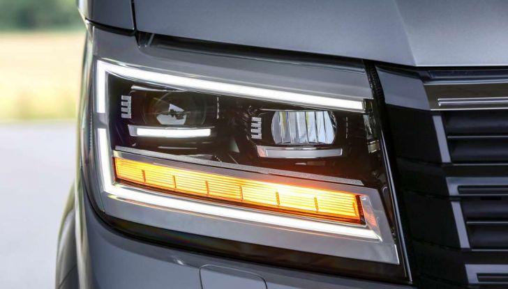 Volkswagen Crafter prova su strada del veicolo commerciale di nuova generazione - Foto 27 di 34