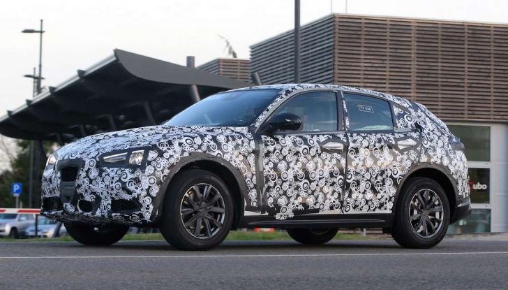 Alfa Romeo Stelvio, ultime immagini spia prima del debutto a Los Angeles - Foto 2 di 11
