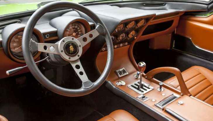 Lamborghini Miura della rockstar Rod Stewart venduta all’asta a 1,1 milioni di euro - Foto 8 di 9