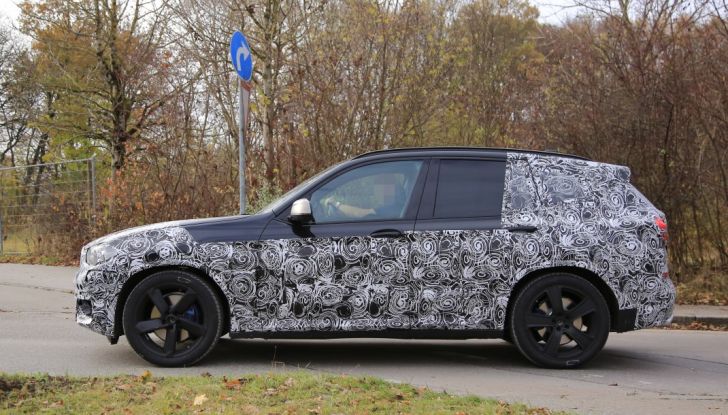 Nuova BMW X3 2017: le prime foto spia in Germania - Foto 12 di 26