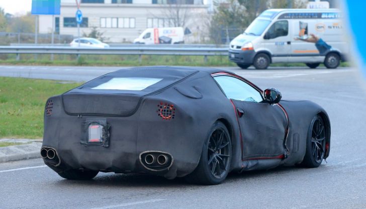 ferrari f12 m foto spia