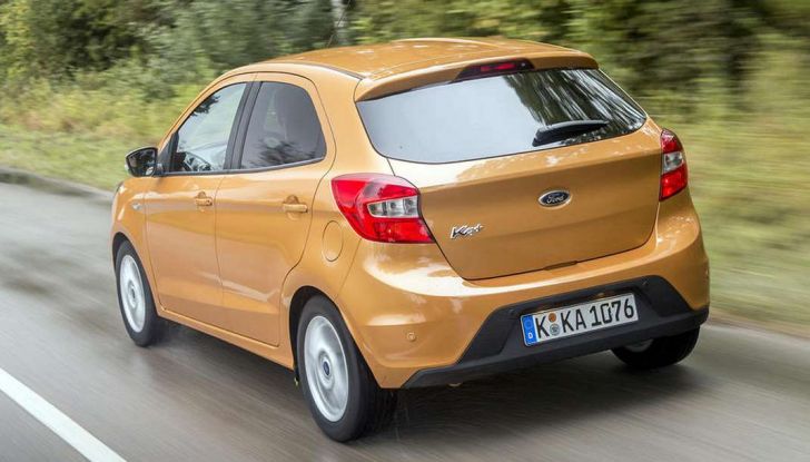 Ford KA+ la nuova compatta dell'ovale blu e approvata dagli amici a 4 zampe.