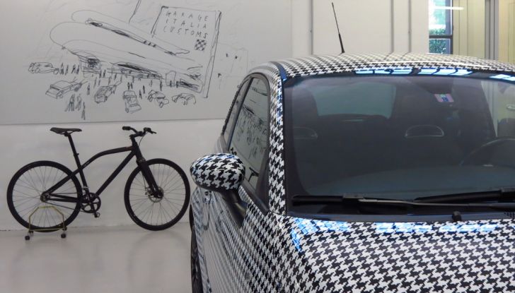 lapo elkann vende la fiat 500 pied de poule e non solo 10