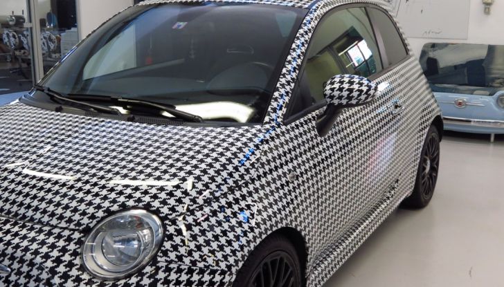 lapo elkann vende la fiat 500 pied de poule e non solo 15