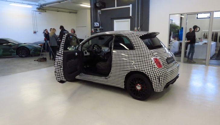 lapo elkann vende la fiat 500 pied de poule e non solo 28
