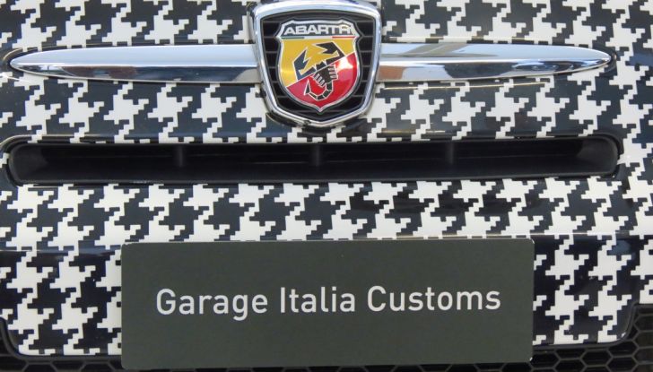 lapo elkann vende la fiat 500 pied de poule e non solo 8