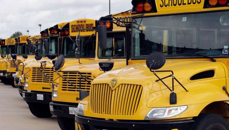Lo scuolabus più veloce al mondo: motore a reazione e 590 km orari! - Foto 9 di 9