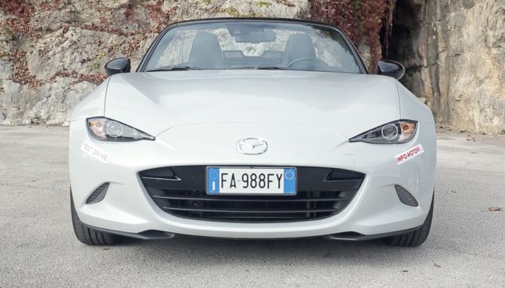Test Drive Mazda MX-5 1.5 da 131 CV: il divertimento allo scoperto - Foto 15 di 22