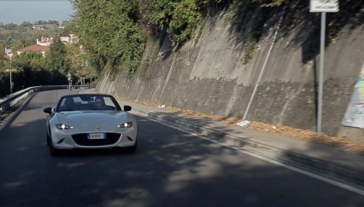 Test Drive Mazda MX-5 1.5 da 131 CV: il divertimento allo scoperto - Foto 21 di 22