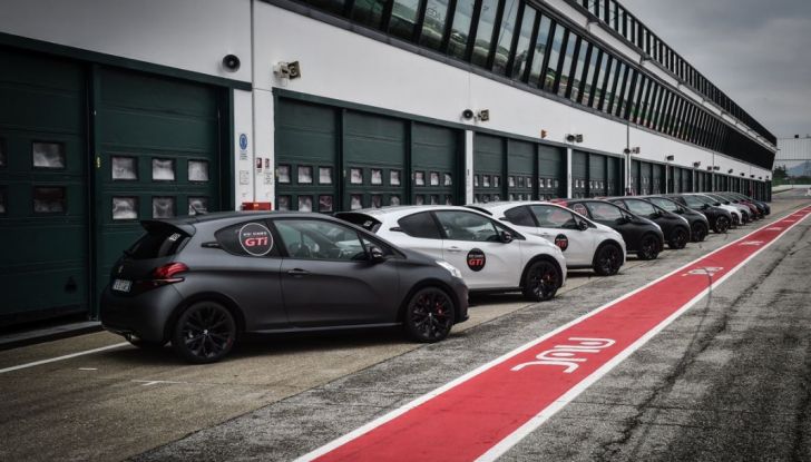 Le GTi secondo Peugeot Sport: test drive a Misano - Foto 5 di 19