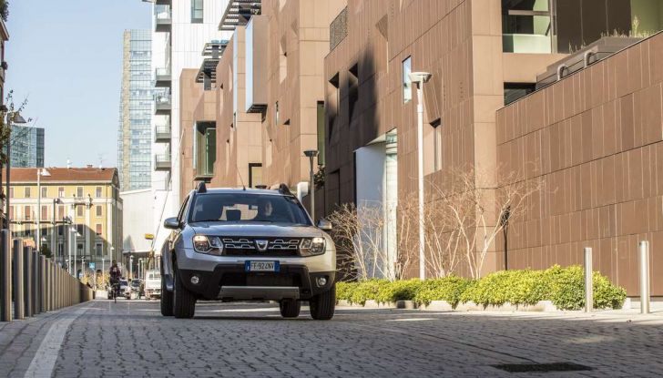 nuova dacia duster gpl prova su strada prezzi e prestazioni 17