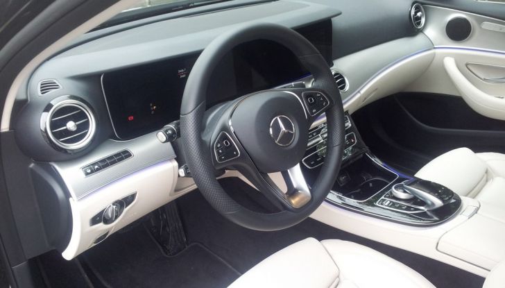 Nuova Mercedes Classe E Station Wagon: prova su strada e prestazioni - Foto 14 di 20