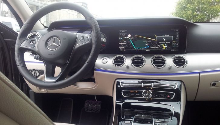 Nuova Mercedes Classe E Station Wagon: prova su strada e prestazioni - Foto 16 di 20