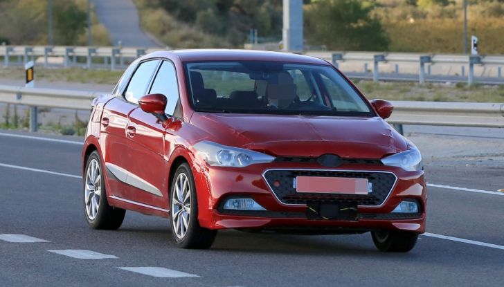 Nuova Seat Ibiza 2017: scoperta tra le strade della Spagna - Foto 12 di 24