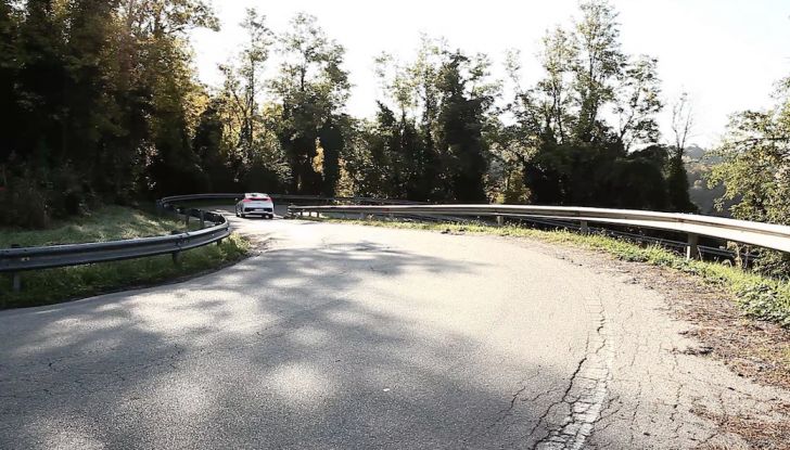 Hyundai Ioniq Hybrid 2016: la nostra prova su strada - Foto 10 di 31