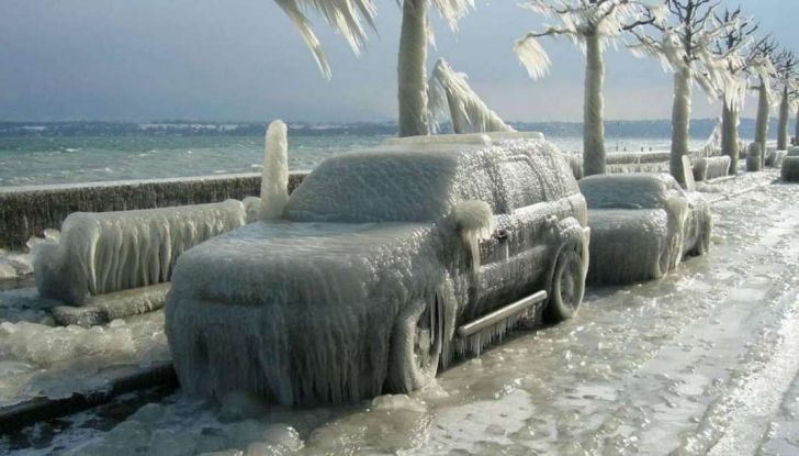 Spray per scongelare parabrezza e serrature: cos’è e come funziona - Foto 7 di 7