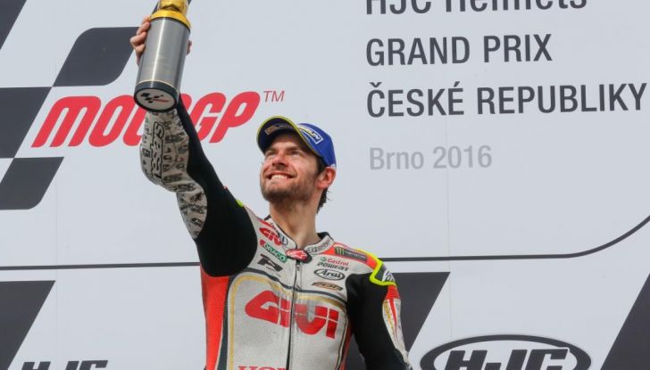 MotoGP 2016, Valencia: pole a Lorenzo, Rossi partirà dalla terza posizione - Foto 5 di 19