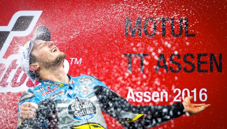 MotoGP 2016, Valencia: pole a Lorenzo, Rossi partirà dalla terza posizione - Foto 7 di 19