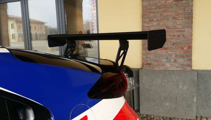 Spoiler Honda.
