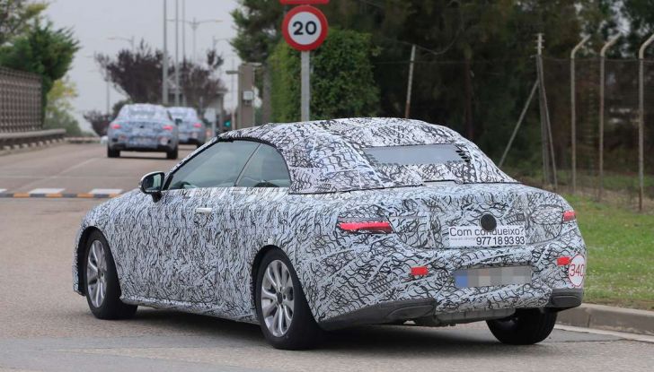 Mercedes Classe E Coupé, prime foto spia della nuova generazione - Foto 21 di 22