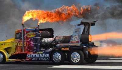Shockwave, il camion più veloce del mondo