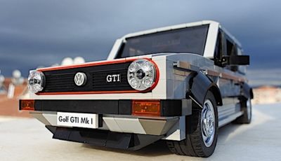 Volkswagen Golf Mk1 GTI con 1278 mattoncini di Lego
