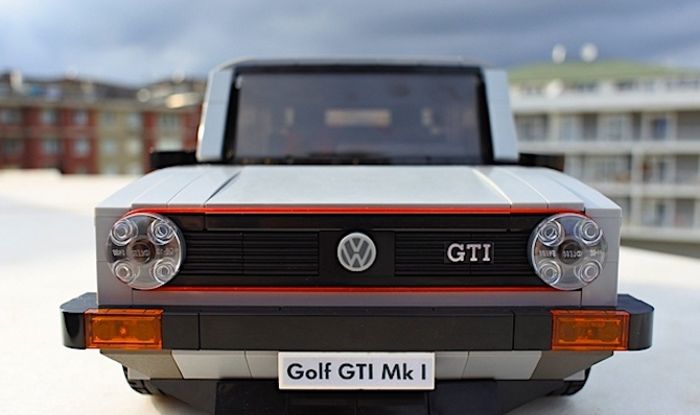 Volkswagen Golf Mk1 GTI con 1278 mattoncini di Lego - Foto 4 di 6
