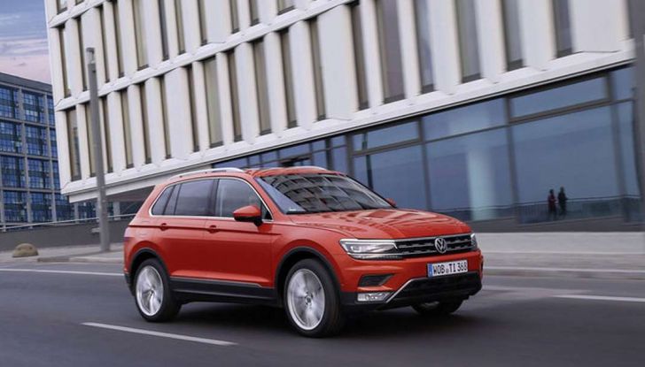Nuova Volkswagen Tiguan, prova su strada della versione 1.6 TDI da 115 CV - Foto 15 di 24