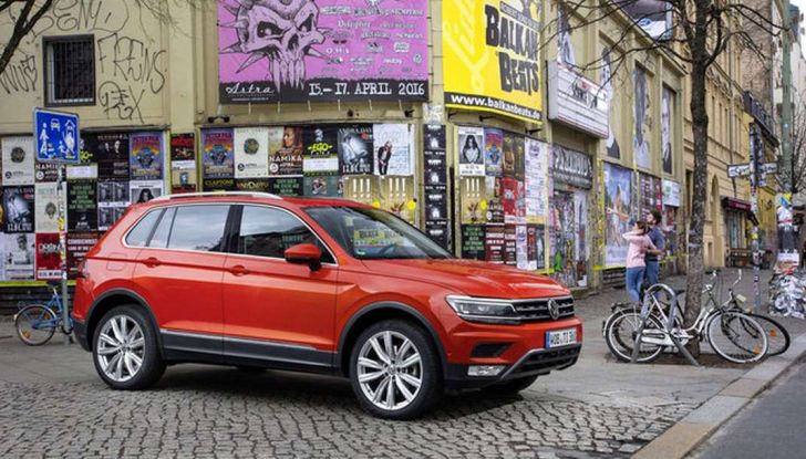 Nuova Volkswagen Tiguan, prova su strada della versione 1.6 TDI da 115 CV - Foto 18 di 24