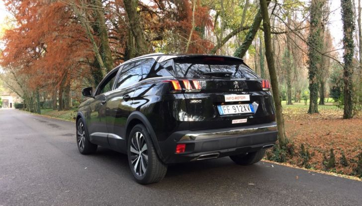 Peugeot 3008 GT: la prova su strada del ​SUV senza compromessi - Foto 9 di 16