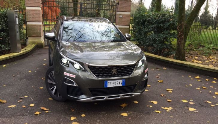 Peugeot 3008 GT: la prova su strada del ​SUV senza compromessi - Foto 14 di 16