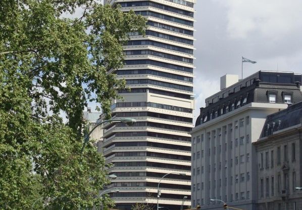 Pirelli in Formula 1: tutti i numeri del 2016 - Foto 3 di 9