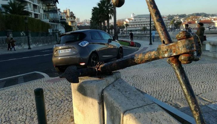 Renault Zoe 40, prova su strada della compatta 100% elettrica - Foto 4 di 15