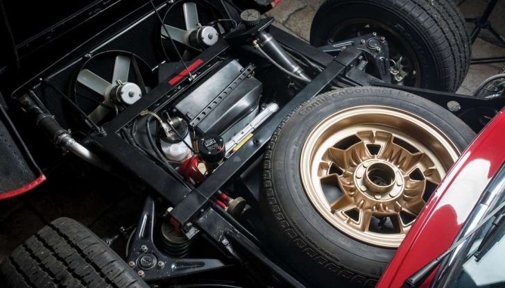 Una Lamborghini Miura SV del 1971 in condizioni perfette va all’asta - Foto 10 di 24