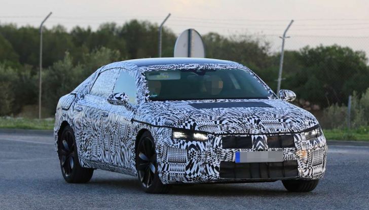 volkswagen-arteon-prime-foto spia dellerede della vw cc