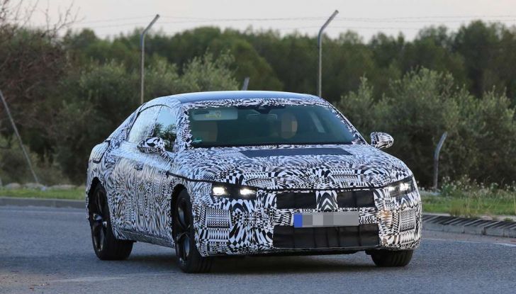 Volkswagen Arteon, prime foto spia dell’erede della VW CC - Foto 9 di 9