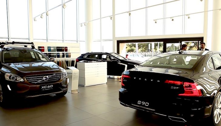 Prova su strada Volvo V40 Cross Country 2016 D2 con Volvo Selekt - Foto 18 di 22