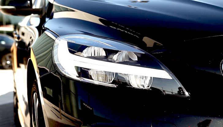 Prova su strada Volvo V40 Cross Country 2016 D2 con Volvo Selekt - Foto 22 di 22