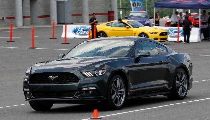 mustang-2015