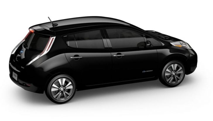 nissan-leaf-ufficiale-2017