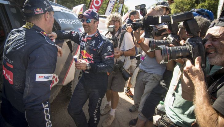 Un duello sul filo del rasoio per le PEUGEOT 3008DKR - Foto 4 di 5