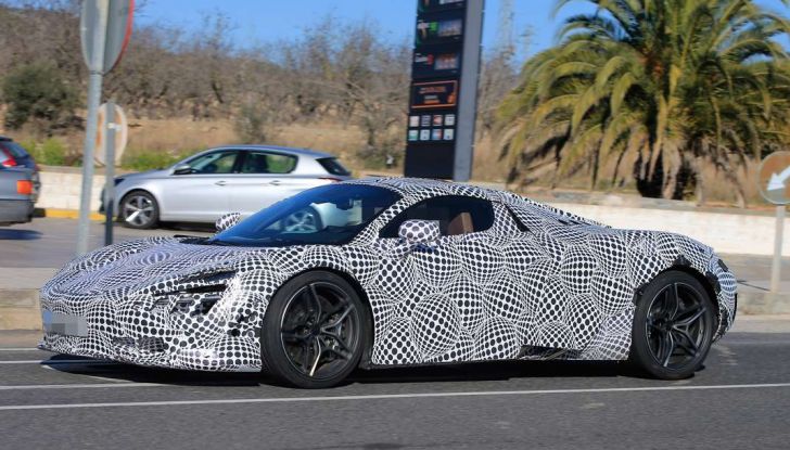 McLaren P14, nuove immagini spia in attesa del debutto (11)