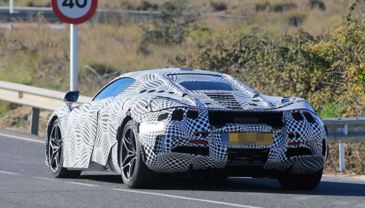 McLaren P14, nuove immagini spia in attesa del debutto (3)