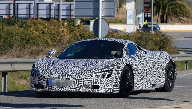 McLaren P14, nuove immagini spia in attesa del debutto (5)