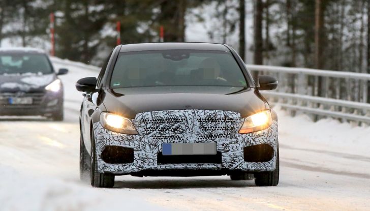Mercedes AMG C43 4MATIC: facelift per il 2018 - Foto 2 di 16