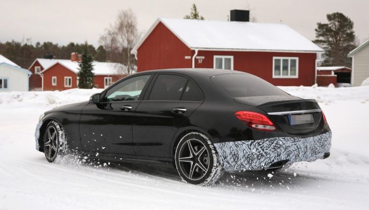 Mercedes AMG C43 4MATIC: facelift per il 2018 - Foto 14 di 16