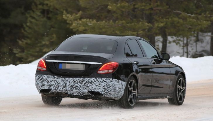 Mercedes AMG C43 4MATIC: facelift per il 2018 - Foto 8 di 16