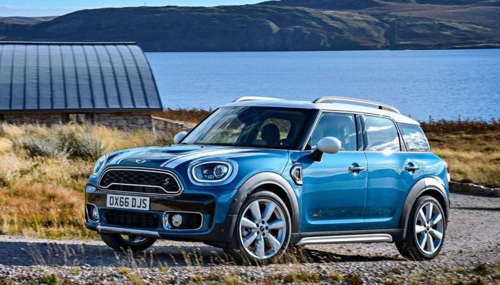 Mini Countryman ufficiali 2017 laterale