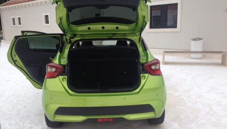 Nuova Nissan Micra, la prova su strada della 5° generazione - Foto 15 di 17