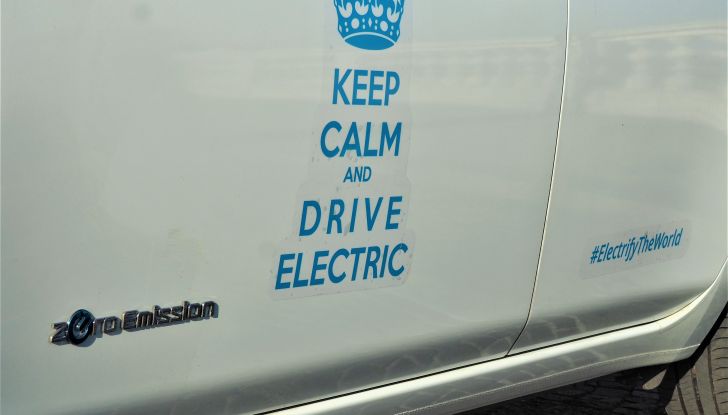 Nissan LEAF e il progetto di mobilità elettrica EVA+ - Electric Vehicles Arteries